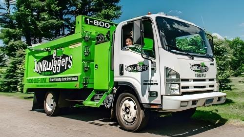 招聘：垃圾清运司机